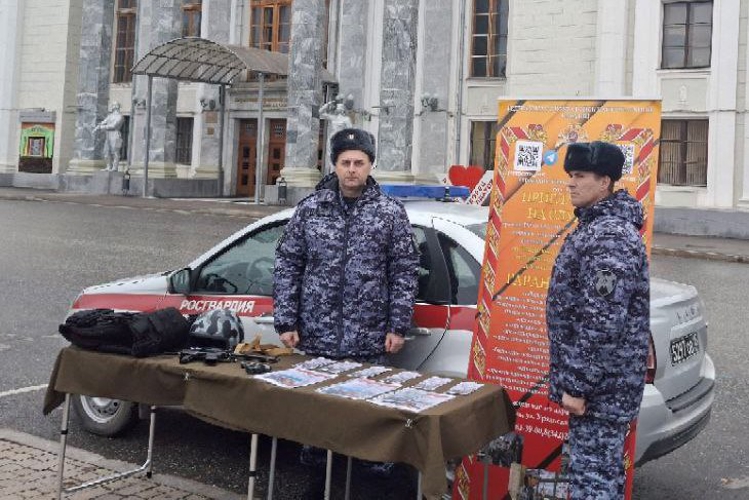 В Перми продолжает работу выездной агитационный пункт Росгвардии