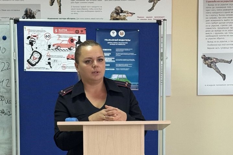В СОБР «Стрелец» Управления Росгвардии по Пермскому краю прошло профилактическое занятие по безопасности дорожного движения