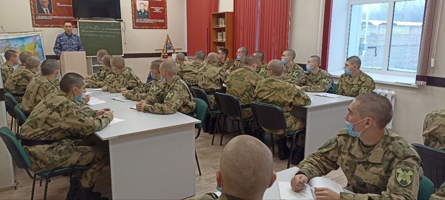 В Перми сотрудники Росгвардии продолжают агитационные мероприятия по набору на службу