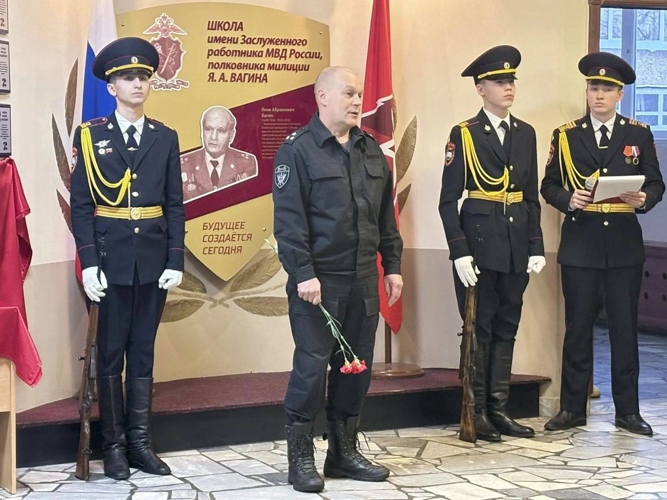 В Перми при участии сотрудников Росгвардии открыли мемориальные доски героям