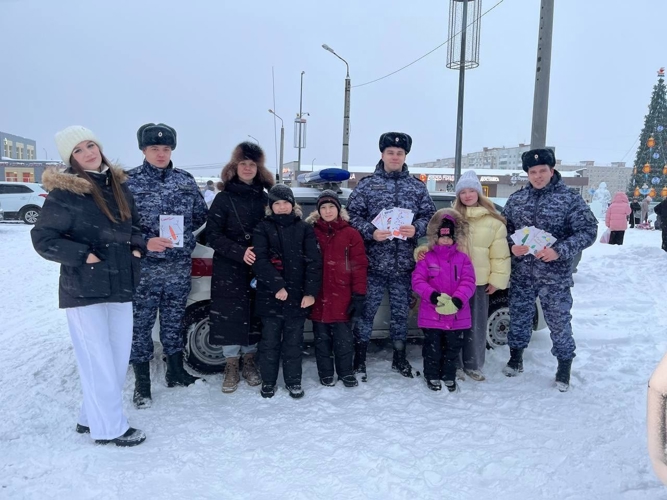В Пермском крае студенты поздравили росгвардейцев с Новым годом