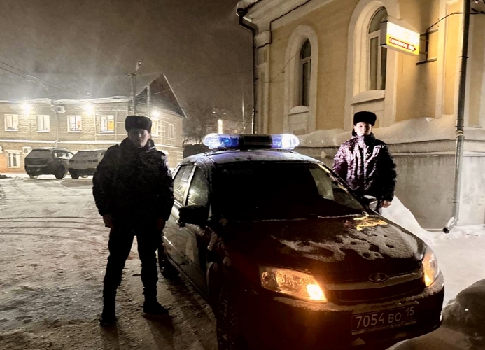 В Пермском крае сотрудники Росгвардии задержали злоумышленника, подозреваемого в повреждении имущества в магазине