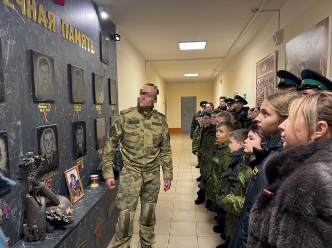  Юнармейцы Перми посетили спецподразделение Росгвардии в преддверии Дня защитника Отечества