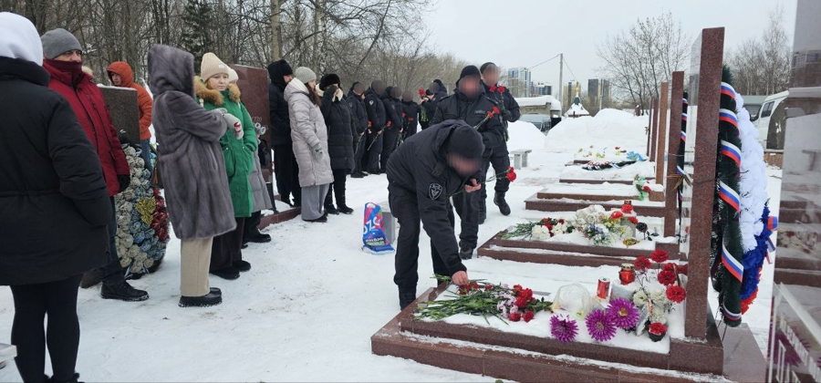 В Перми сотрудники ОМОН «Парма» почтили память павших товарищей