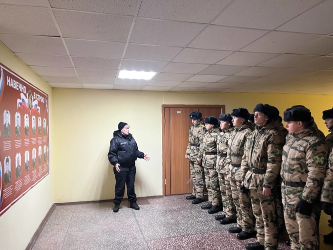 В Пермском крае на базе пермского ОМОН «Парма» прошли занятия для курсантов военного института Росгвардии