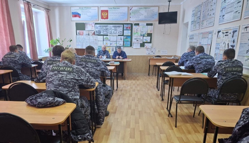 В Пермском крае в отделе вневедомственной охраны прошли занятия по профилактике коррупционных правонарушений