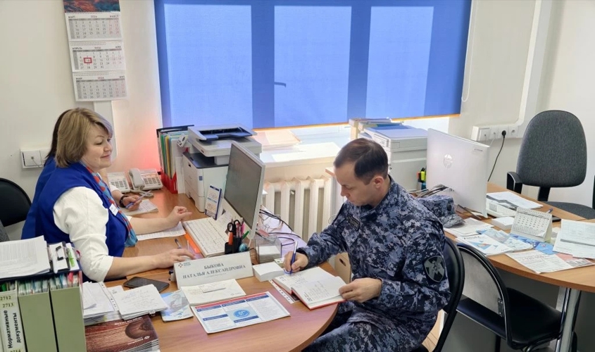 Росгвардейцы провели рабочую встречу со специалистами центра занятости