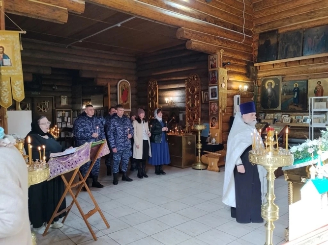 Росгвардейцы посетили храм в рамках духовно-патриотического мероприятия