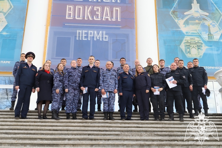 В Перми личный состав Управления Росгвардии по Пермскому краю принял участие во всероссийской акции «Диктант Победы»