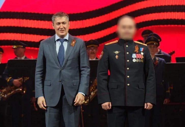 Губернатор Пермского края наградил сотрудников «ОМОН» Парма Управления Росгвардии по Пермскому краю за вклад в патриотическое воспитание молодежи