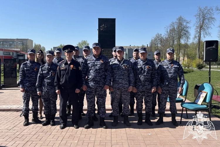 В Пермском  крае росгвардейцы почтили память героев в преддверии 81-й годовщины Великой Победы