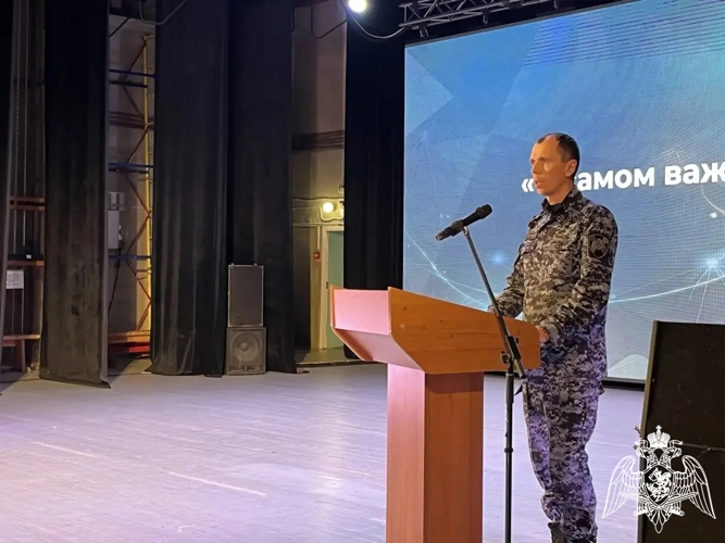 Сотрудники вневедомственной охраны Управления Росгвардии по Пермскому краю приняли участие в патриотическом мероприятии 