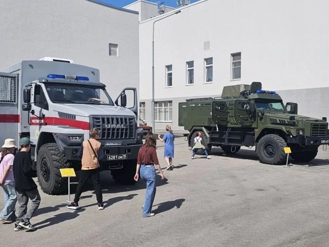 Сотрудники ОМОН «Парма» приняли участие в акции «День безопасности»
