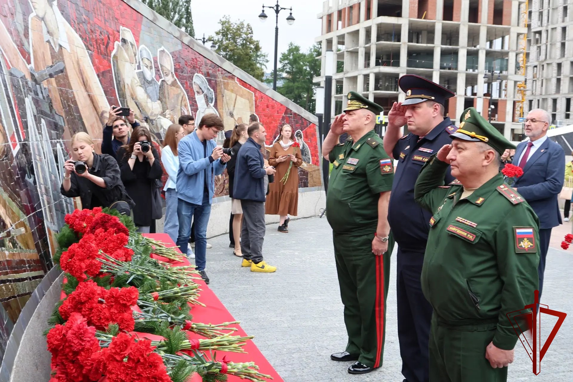 Начальник регионального Управления Росгвардии полковник полиции Андрей Таганов принял участие в памятном мероприятии