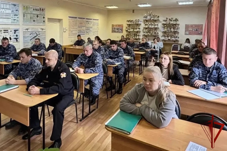 В Кунгурском отделе вневедомственной охраны прошло занятие по правовой грамотности личного состава