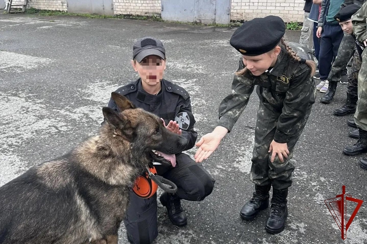 Сотрудники ОМОН «Парма» встретились с кадетами Перми