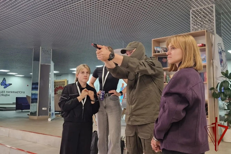 В Перми росгвардейцы приняли участие во Всероссийском форуме рабочей молодёжи