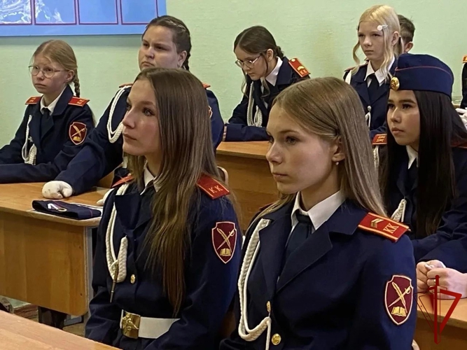 В День знаний торжественно открылся профильный класс Росгвардии в Пермском крае