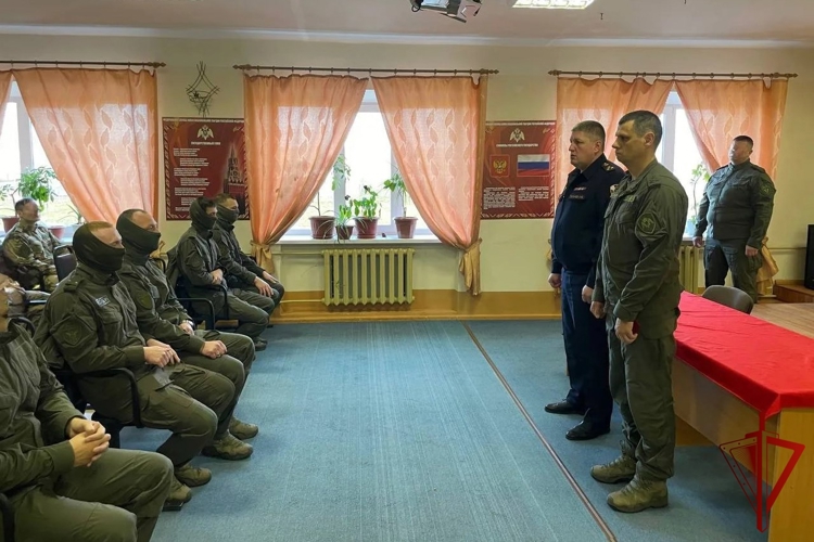 Начальник Управления Росгвардии по Пермскому краю представил личному составу СОБР «Стрелец» нового командира